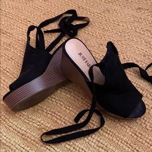 JUST FAB Gilina Wedge